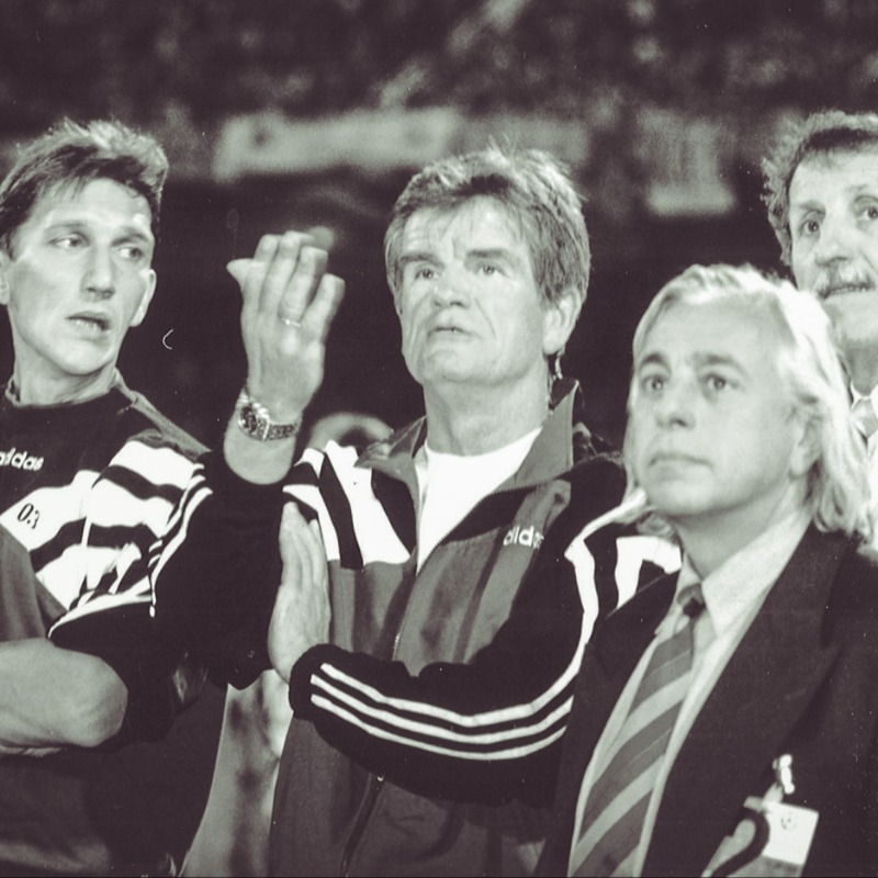 FCNantes's tweet photo. Légende 🖤 

Ancien joueur, puis directeur sportif précurseur, Bud’ a passé plus de 40 ans chez les Canaris.