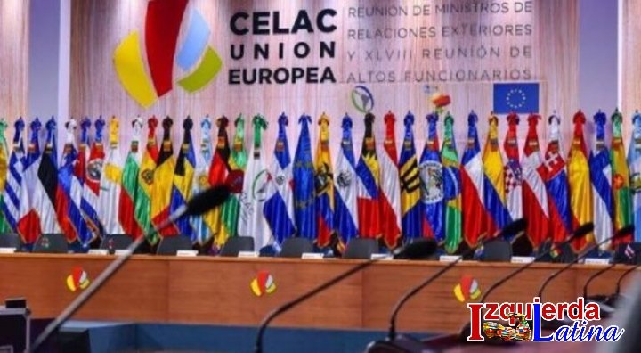 En #Bruselas…un nuevo Sol se levanta para #Cuba, y con él, un machete de mambi y un fusil de la sierra, en un grito de rebeldía…"Abajo el Bloqueo, Viva Cuba Libre”…!!!🇨🇺
.
.
.
#VivaCubaLibre
#CubaEnBruselas
#EllosNosRepresentan
#AbajoElBloqueo
#YoSigoAMiPresidente
#TodosJuntos