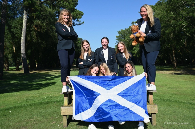 Grace Crawford Golf tweet media