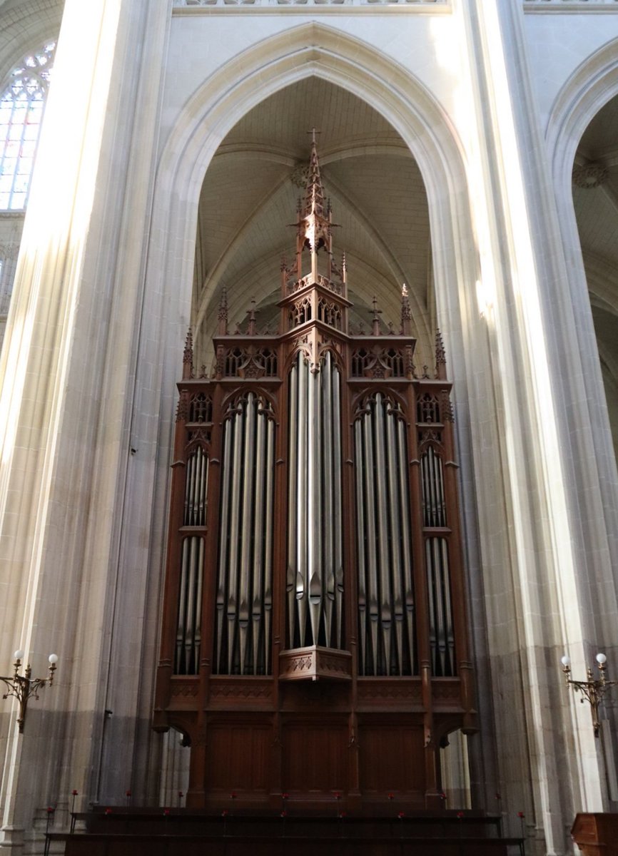 nikolausmella's tweet photo. Today marks the 181st anniversary of the birth of the French #OrganBuilder, Louis François #Debierre. :-) ☀️ 🧭 * #Nantes 🇨🇵 #France #organ #orgel #orgue
1896 Orgue de chœur de la cathédrale Saint-Pierre-et-Saint-Paul de #Nantes.
📸: GO69 • CC, 8th October 2018. https://t.co/FGfNerez6X