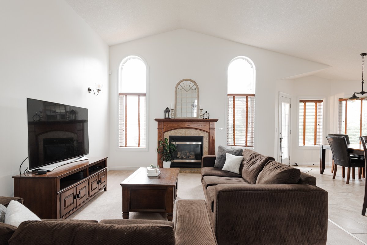 theloregroup's tweet image. ✨🔔 FANTASTIC NEW PRICE! 🔔✨
119 Lazarde Place | $639,900
5 🛏 | 3 🛁 | 1,692 sqft. 📐

🚪 OPEN HOUSE: Sunday, July 23rd - 2-4 PM
📱 Contact Jamie Hewat: 780-742-1188
theloregroup.com/property/A2059…

Jamie Hewat - REALTOR®
780-742-1188 | jamie@theloregroup.com
@CBFortMcMurray