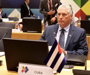 raudel_leon's tweet photo. "Permítanme concluir haciendo un llamado a aunar esfuerzos para eliminar  la enorme brecha de desigualdad que nos separa.  Es una tarea difícil,  pero no imposible."

@DiazCanelB https://t.co/Tnpy0dDHn0