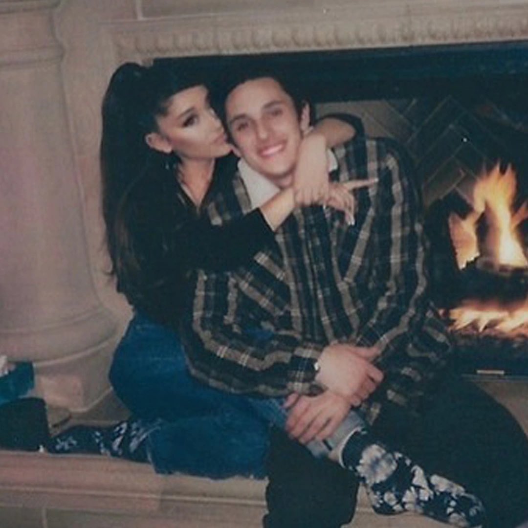 PopBase's tweet photo. Ariana Grande and Dalton Gomez’s marriage took a turn after the pandemic — specifically due to her celebrity status.

TMZ reports he would sometimes question why they needed to go around town with security. https://t.co/ey1wC52jSS