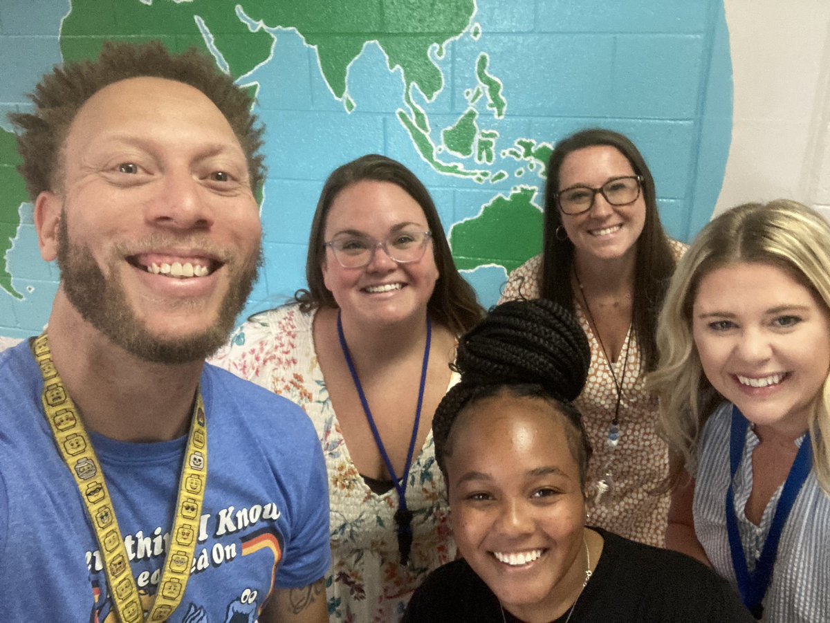 Kirsten Ross tweet media