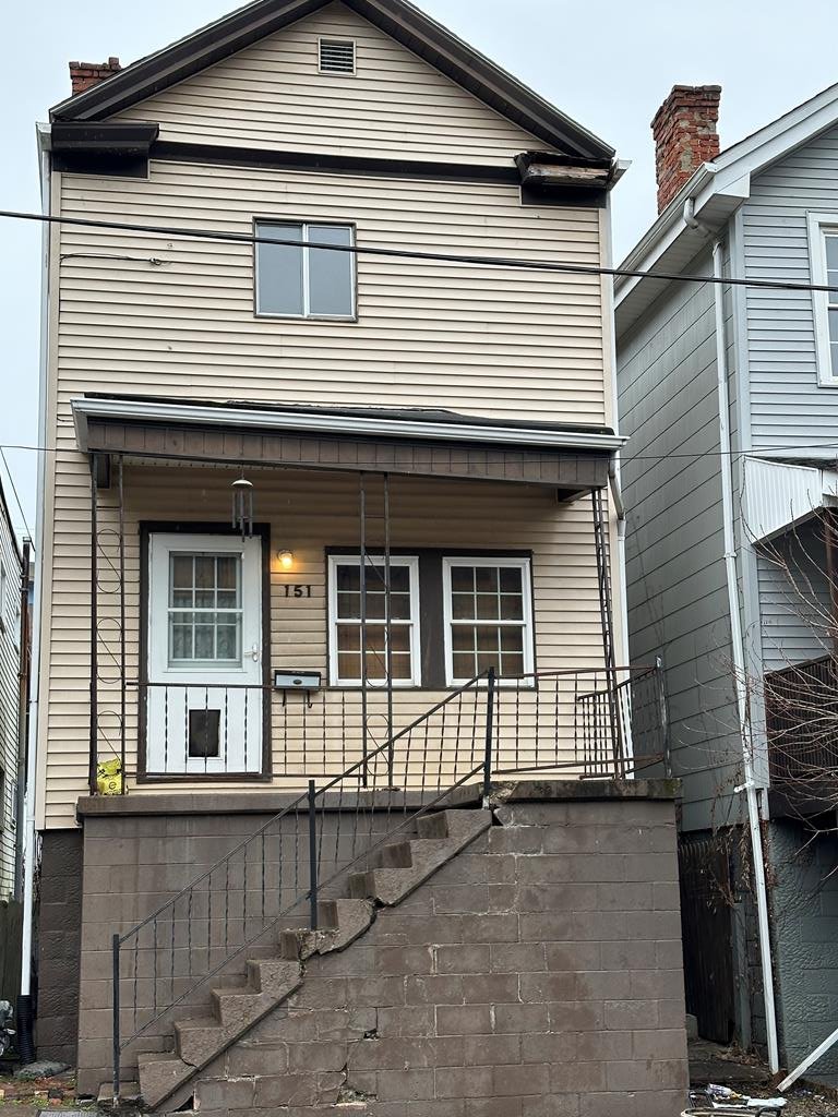 Dreaming of a new home? This 2 BED, 1 BATH home might be the one you've been thinking of. #realestate #homesforsale  cpix.me/l/174050266