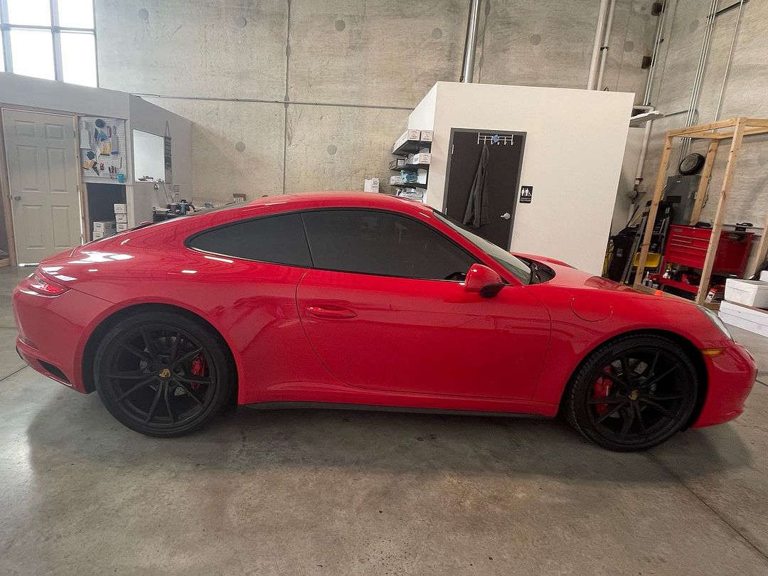 RaynoWindowFilm's tweet image. We're in love with this Porsche Carrera 911 tinted with Rayno Phantom Series film! ❤️

Thanks to Tint Heads in Bolingbrook, IL for the great installation. Visit them today! bit.ly/3q0LIVP

#DealerLove #Rayno #Bolingbrook #porsche #carrera