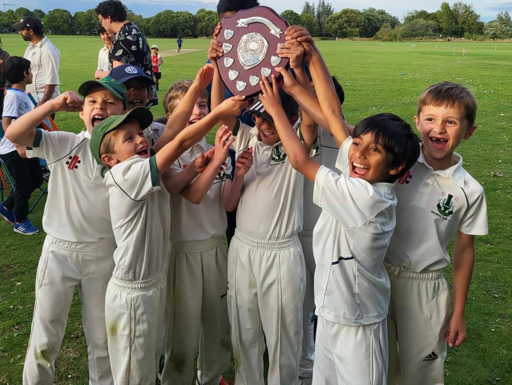 Woodford Green CC tweet media