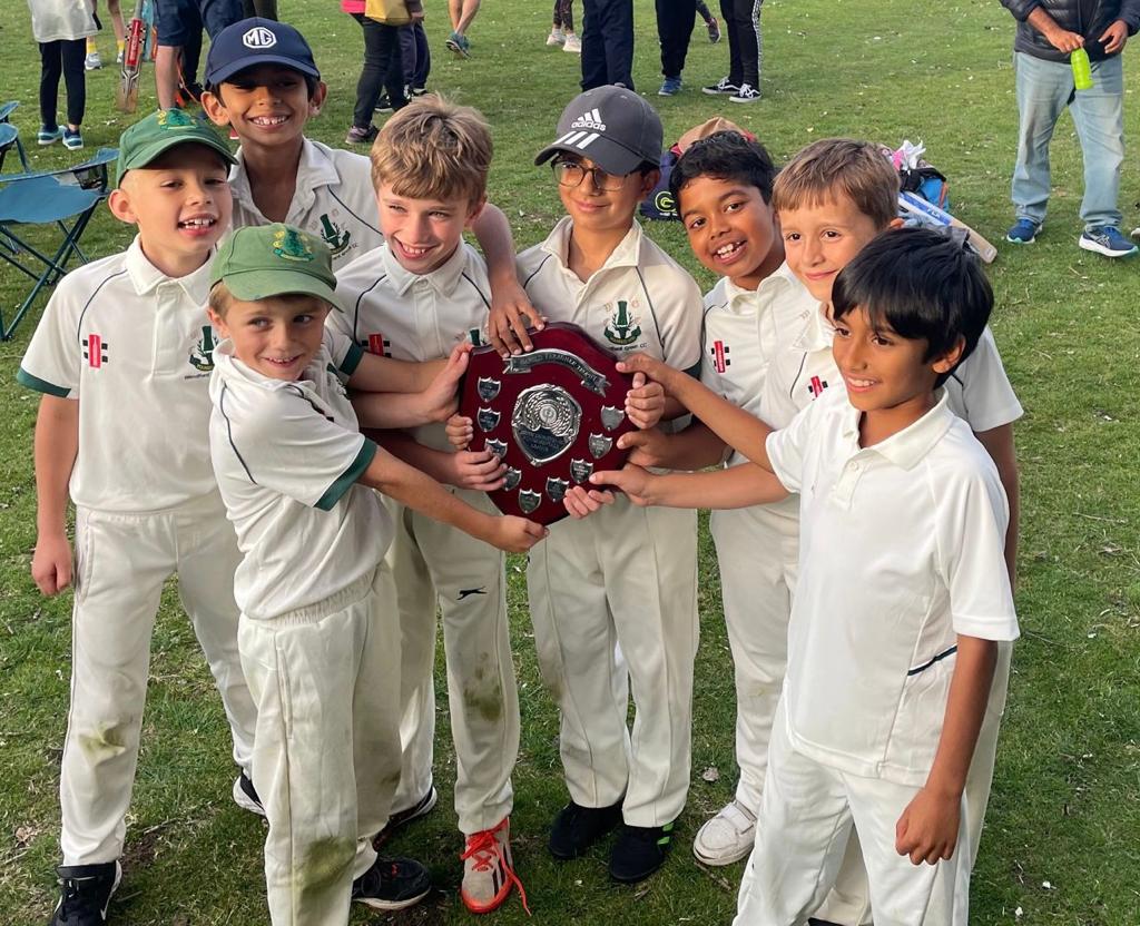 Woodford Green CC tweet media