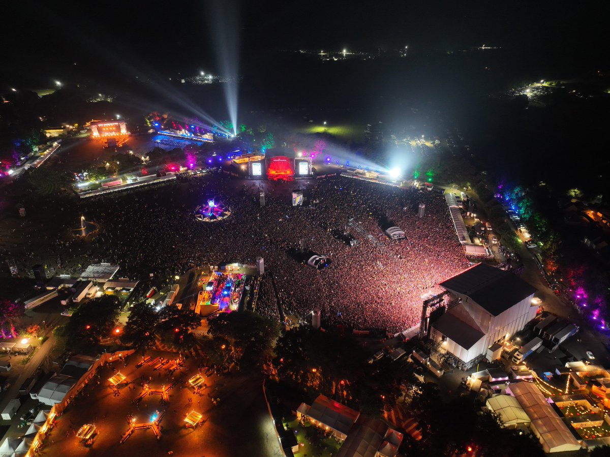 Vieilles Charrues tweet media