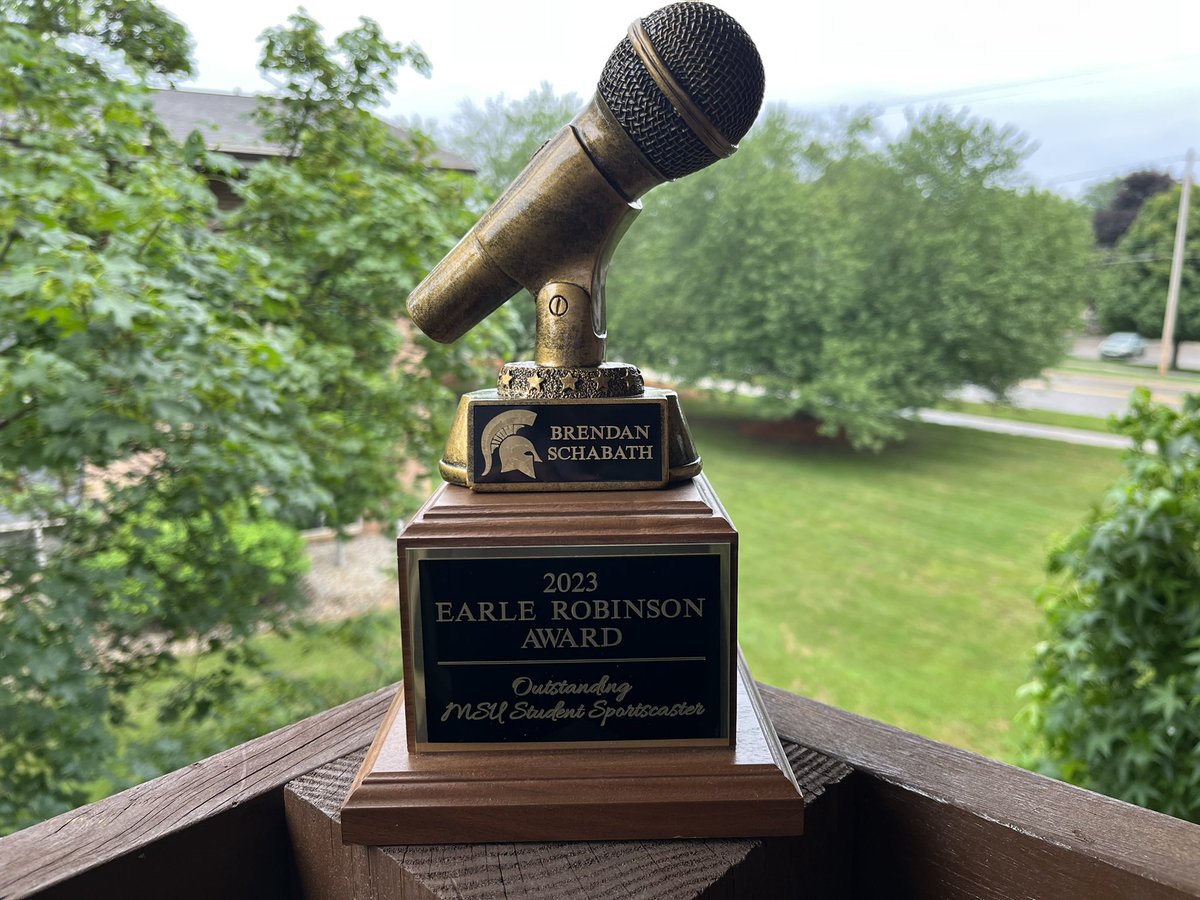 Bschabath3's tweet photo. I’m so unbelievably grateful and honored to be recognized in the same breath as the legend Earle Robinson. It means even more that it comes from people I deeply, respect, admire, and look up to in Al and Jack Ebling. Thank you all so much!

Plus, I got the coolest trophy EVER! https://t.co/76OGi7Slhd