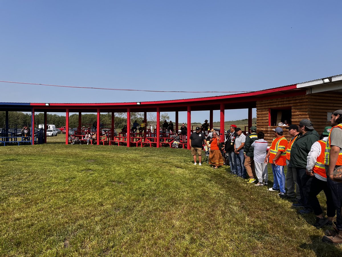 Thanks Chief @lwhitecalf for the invitation to Treaty Day at @SweetgrassFN. Have had the opportunity to work on a few Highways items with Chief Lorie. Great days ahead of us here in SK…looking forward to continue working with our First Nations and Métis neighbours and friends.