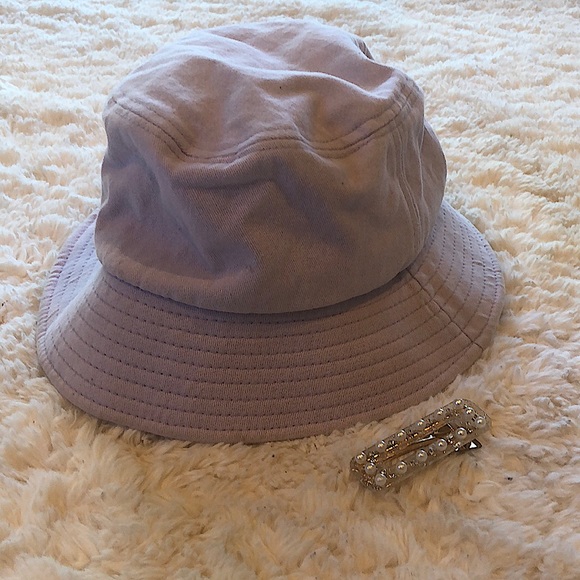 Blazedgoddes's tweet photo. So good I had to share! Check out all the items I'm loving on @Poshmarkapp #poshmark #fashion #style #shopmycloset: https://t.co/IXuTyIi3pv https://t.co/tEtRvnOCQD