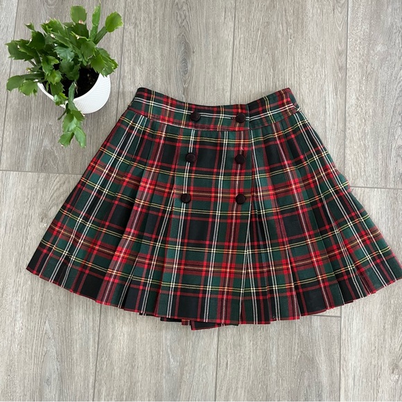robutik's tweet photo. So good I had to share! Check out all the items I'm loving on @Poshmarkapp #poshmark #fashion #style #shopmycloset #arbdesign #chicos: https://t.co/3eHxYRWDTB https://t.co/3xvEMb4Egz