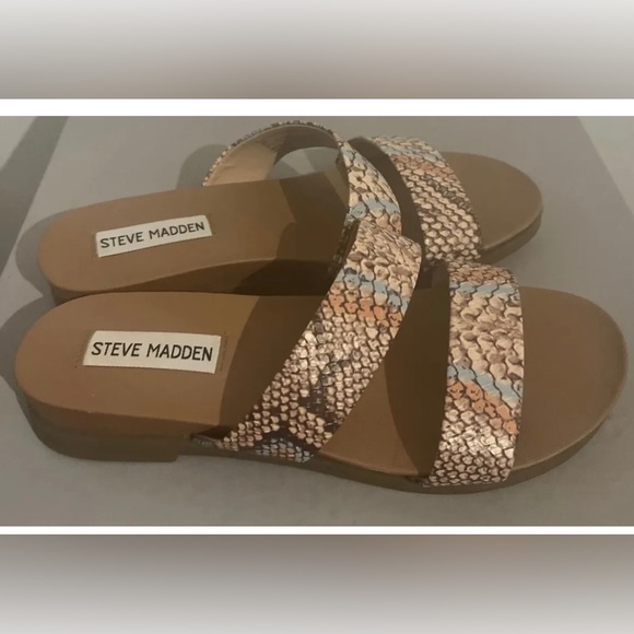 contim2000's tweet image. So good I had to share! Check out all the items I'm loving on @Poshmarkapp #poshmark #fashion #style #shopmycloset #teddyblake #jamesavery #stevemadden: posh.mk/8SjMftgdwBb