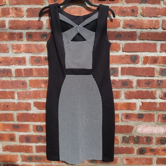 duryee_nancy's tweet photo. So good I had to share! Check out all the items I'm loving on @Poshmarkapp #poshmark #fashion #style #shopmycloset #alya #connectedapparel #colsie: https://t.co/AvPxmhisS6 https://t.co/ZyxhkA6XlT