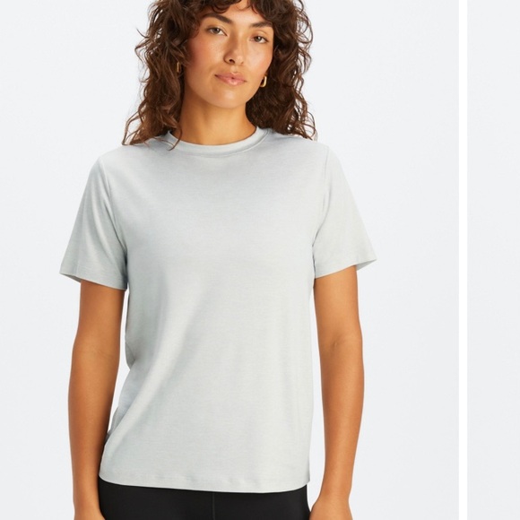 kitty_eruption1's tweet photo. So good I had to share! Check out all the items I'm loving on @Poshmarkapp #poshmark #fashion #style #shopmycloset #oldnavy #fabletics: https://t.co/ynNOHqtdBF https://t.co/KoUwHt2PVh