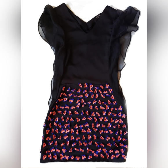 DarylDeVault's tweet photo. So good I had to share! Check out all the items I'm loving on @Poshmarkapp #poshmark #fashion #style #shopmycloset #vintage #marahoffman: https://t.co/SMCPMH0yHk https://t.co/V6Zf5ewmhg