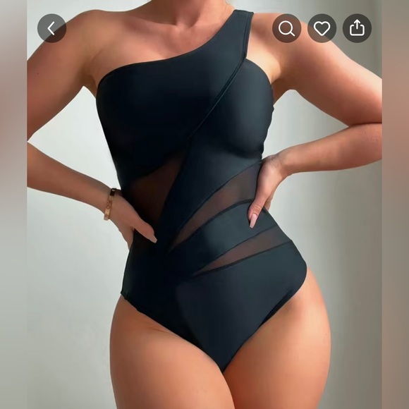 Young41L's tweet photo. So good I had to share! Check out all the items I'm loving on @Poshmarkapp from @mgoocg #poshmark #fashion #style #shopmycloset #halsey #janice: https://t.co/kQ7sxJQmI8 https://t.co/Eg0hO5ZwUG