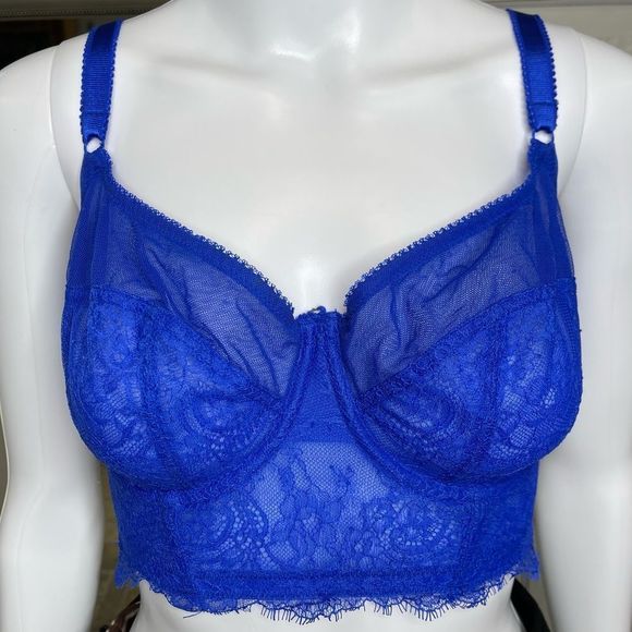 So good I had to share! Check out all the items I'm loving on <a href="/Poshmarkapp/">Poshmark</a> from <a href="/queen_raelene/">Raelene Queen</a> <a href="/UniquebyH/">UniquebyHB</a> #poshmark #fashion #style #shopmycloset #ambiance #panache: posh.mk/IvitQImdwBb