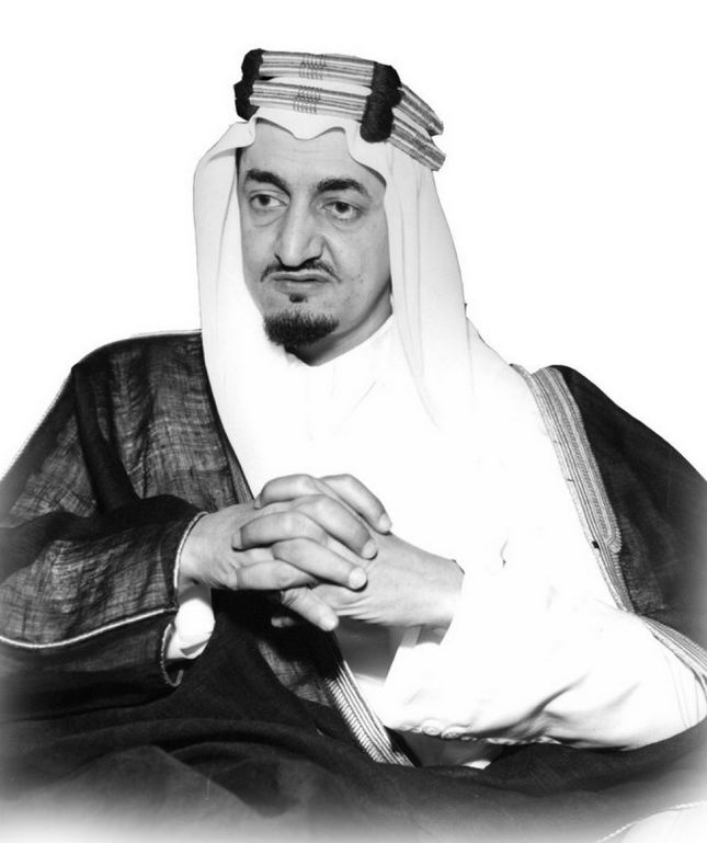 alkhames's tweet photo. لمن يسعى إلى تشويه #الملك_فيصل.. هذه  برقية من ويكيليكس تنسف الادعاءات التي يروجها البعض.. تقول البرقية وهي مؤرخة بتاريخ 12 نوفمبر 1973 رفعت عنها السرية من وزارة الخارجية الأمريكية:👇
"قد لا يفتح الملك فيصل، ملك المملكة العربية #السعودية، النفط العربي مرة أخرى، وفقًا للسفير الأمريكي الجديد في السعودية خبير النفط جيمس أكينز". يحذر أكنيز "نحن لا نتحدث عن شتاء بارد واحد ولكن كثير من البرودة في أعوام قادمة شتاء قادم".

 شدد الملك فيصل على زيادة الإنتاج في المستقبل وقال إن الأمر سيتم ��ناقشته فقط في "الجو السياسي المناسب، بعد استعادة الأراضي العربية والفلسطينية".

أضاف الملك فيصل أيضا "قبل أن أموت، أريد أن أصلي في مسجد عمر بن الخطاب في القدس".