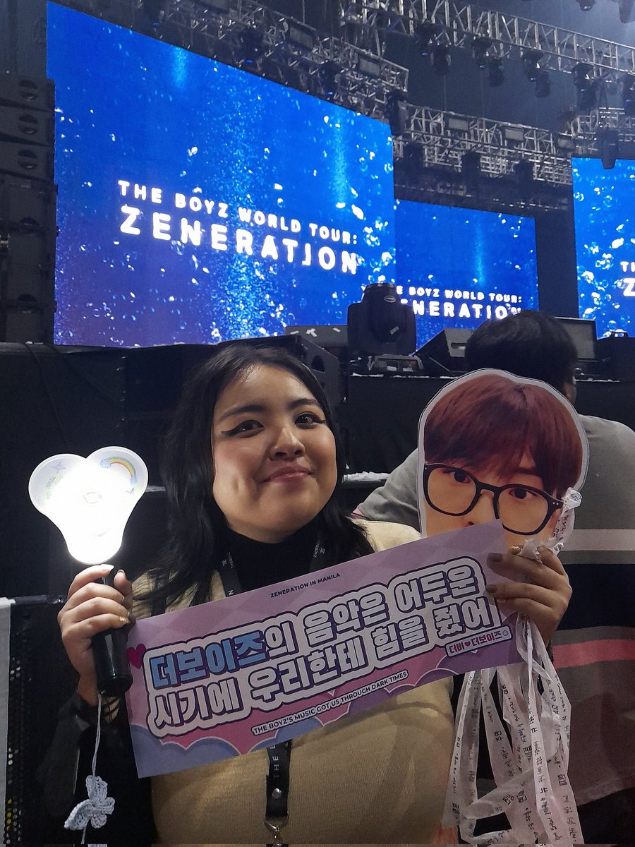 jcmo_on's tweet photo. 2023년 07원 15일 《ZENERATION》
It was the best graduation gift. Thank you so much, @WE_THE_BOYZ especially 지창민-님! https://t.co/s6o6E519HR