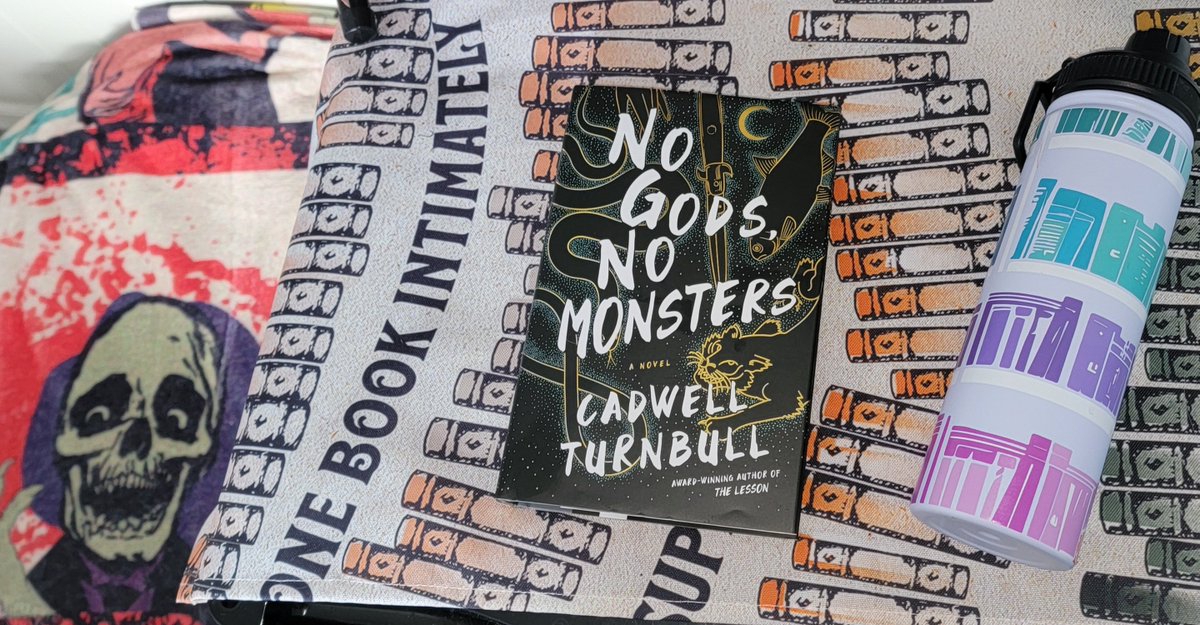 AthenaUnicor's tweet image. #SummerReadingChallenge #horrorbooks #unpluggedbookbox