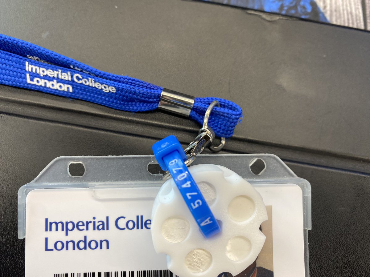 I’m excited to be a volunteer in a study led by <a href="/WalderHolly/">Holly Walder</a>. I’ll wear this passive sampler for a month in London to understand how my personal chemical exposure affects my health (blood and urine test in 28 days)🔎🌎🌍👀can’t wait to know more about it.