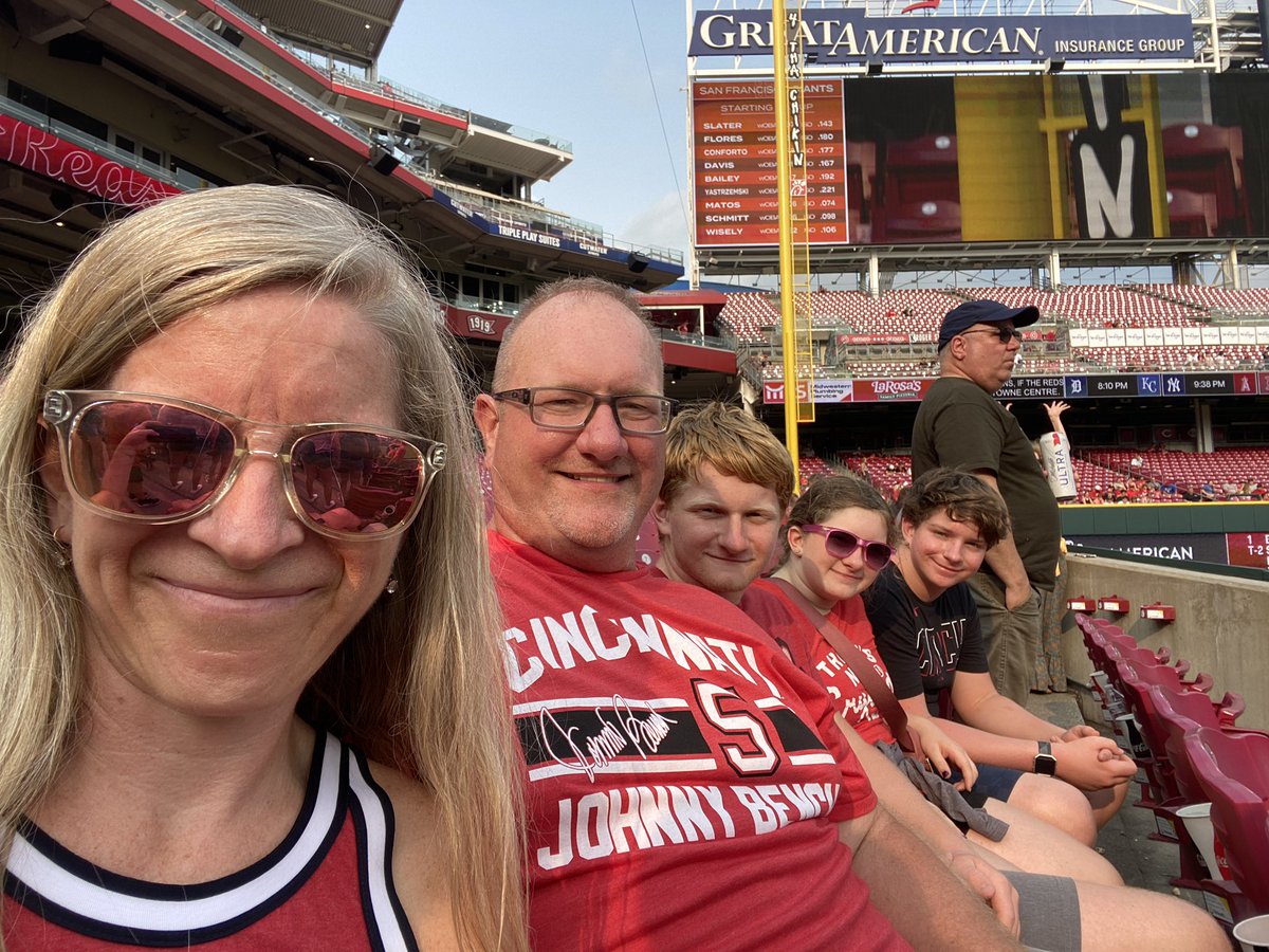 bethbasinger's tweet photo. First @Reds game for two of us on our #MLBTour. Taking the kids to a game at every @MLB stadium before they donโt want to vacation with us anymore. #RootForTheHomeTeam #Vancation https://t.co/kJzf6mmBwD