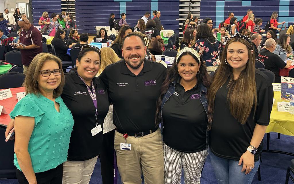 Day 1 of SLC was a success!! Our admin team is ready to take Metro E Onward and Upward! ☁️#CCISDstrongertogether <a href="/CCISD/">CCISD</a> <a href="/MetroElem/">MetroESchoolofDesign</a> <a href="/Milner_MetroE/">Justin Milner</a> @Lauren_Her