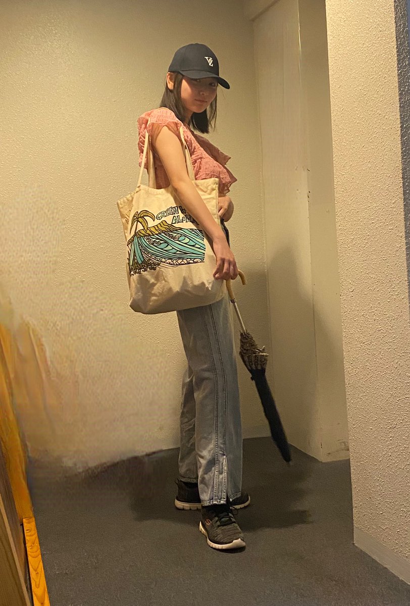 yasaiminami's tweet photo. 撮影行ってきます〜！
ノーメイク外出だぁ。 https://t.co/UxhJtvmIuV