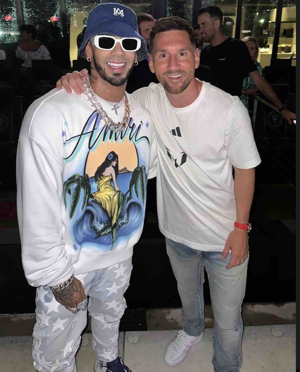 BarcaUniversal's tweet photo. Images: Leo Messi and latin trap star Anuel AA in Miami last night. https://t.co/xDnlkMyJSN