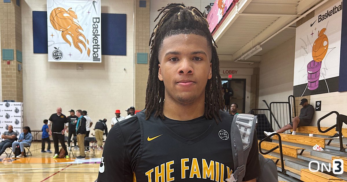 JamieShaw5's tweet photo. Trey McKenney, On3’s No. 9 player in the 2025 class, breaks down his PAC 12/Big Ten recruitment 

Michigan, USC, UCLA, Michigan State, Ohio State, and more involved with the 4⭐️ 

READ: https://t.co/bH0iHthMti https://t.co/OY9vu9yzh4
