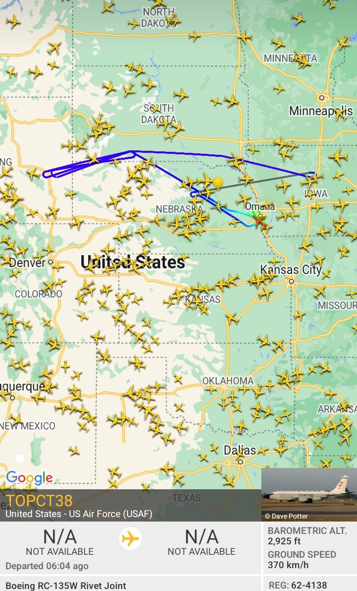 Oceanworldfree's tweet photo. 🇺🇲USAF TOPCT38 62-4138 #AE01CD

#I29 Interstate29

RC-135W https://t.co/VEGossOxJE
