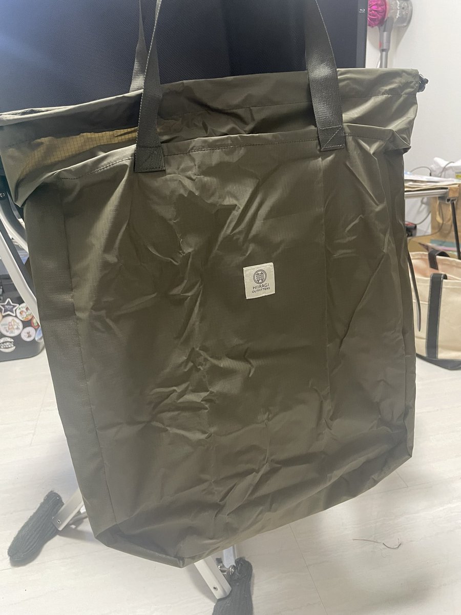 Ktc_TakeHira's tweet photo. そういえば、欲しかったアレが着弾‼️
ちょっとしたもの入れたり、
買い物袋ではサイトがダサくなるのを
回避出来る(๑•̀ㅂ•́)و✧
#CampSubBag https://t.co/HkTvSEfmQC