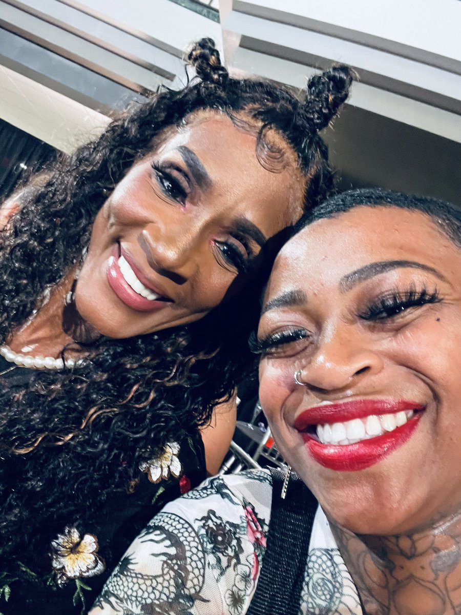 REALANDEXPLICIT tweet media