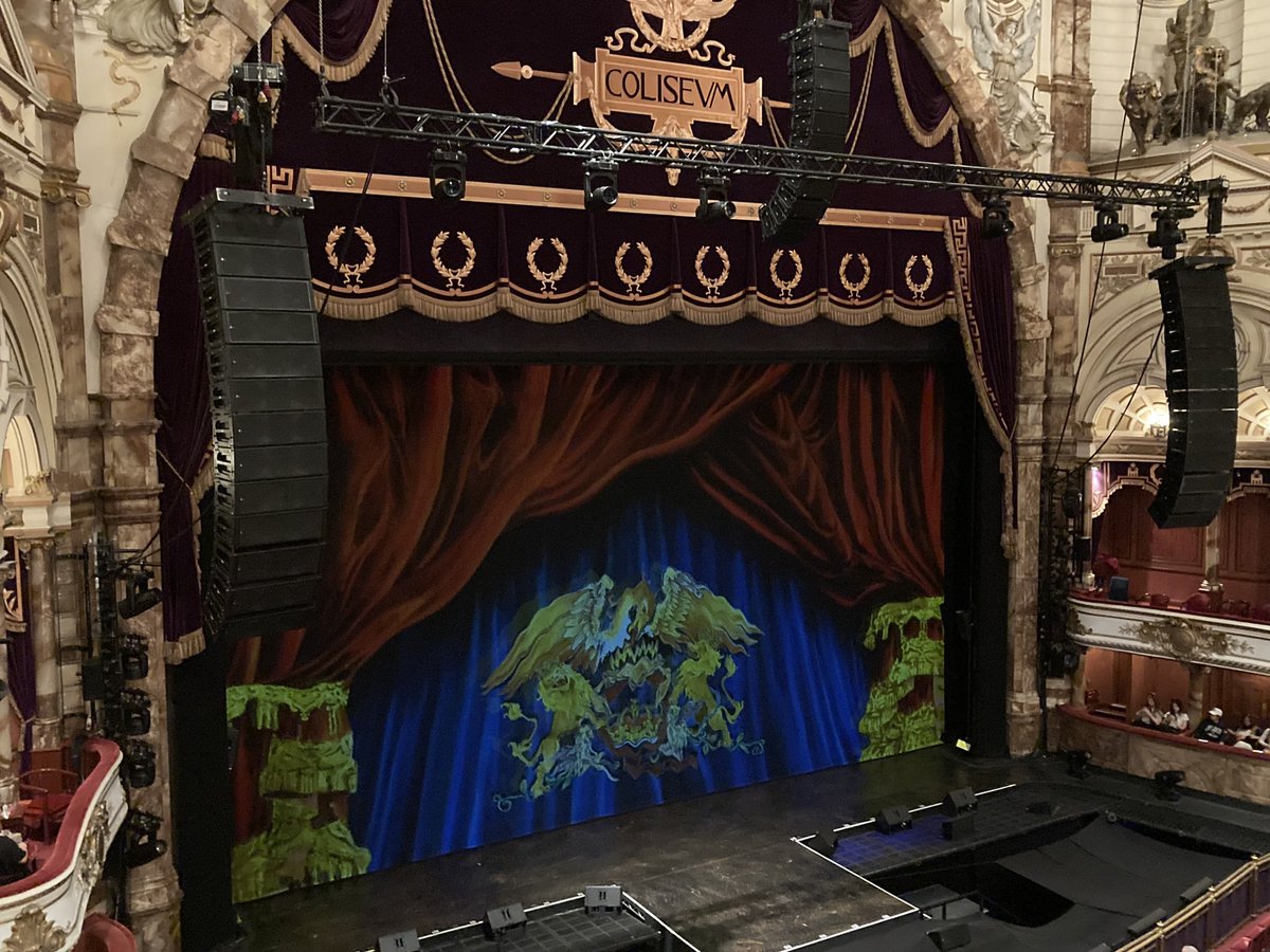 NwsgD's tweet photo. 9S rocking out at We Will Rock You! @LondonColiseum and end of year party @NewsteadWood https://t.co/x3cxz7bgDK