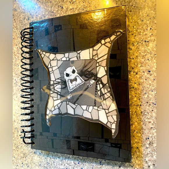 So good I had to share! Check out all the items I'm loving on <a href="/Poshmarkapp/">Poshmark</a> #poshmark #fashion #style #shopmycloset #calvinkleinjeans #disney: posh.mk/q4he3zBhwBb