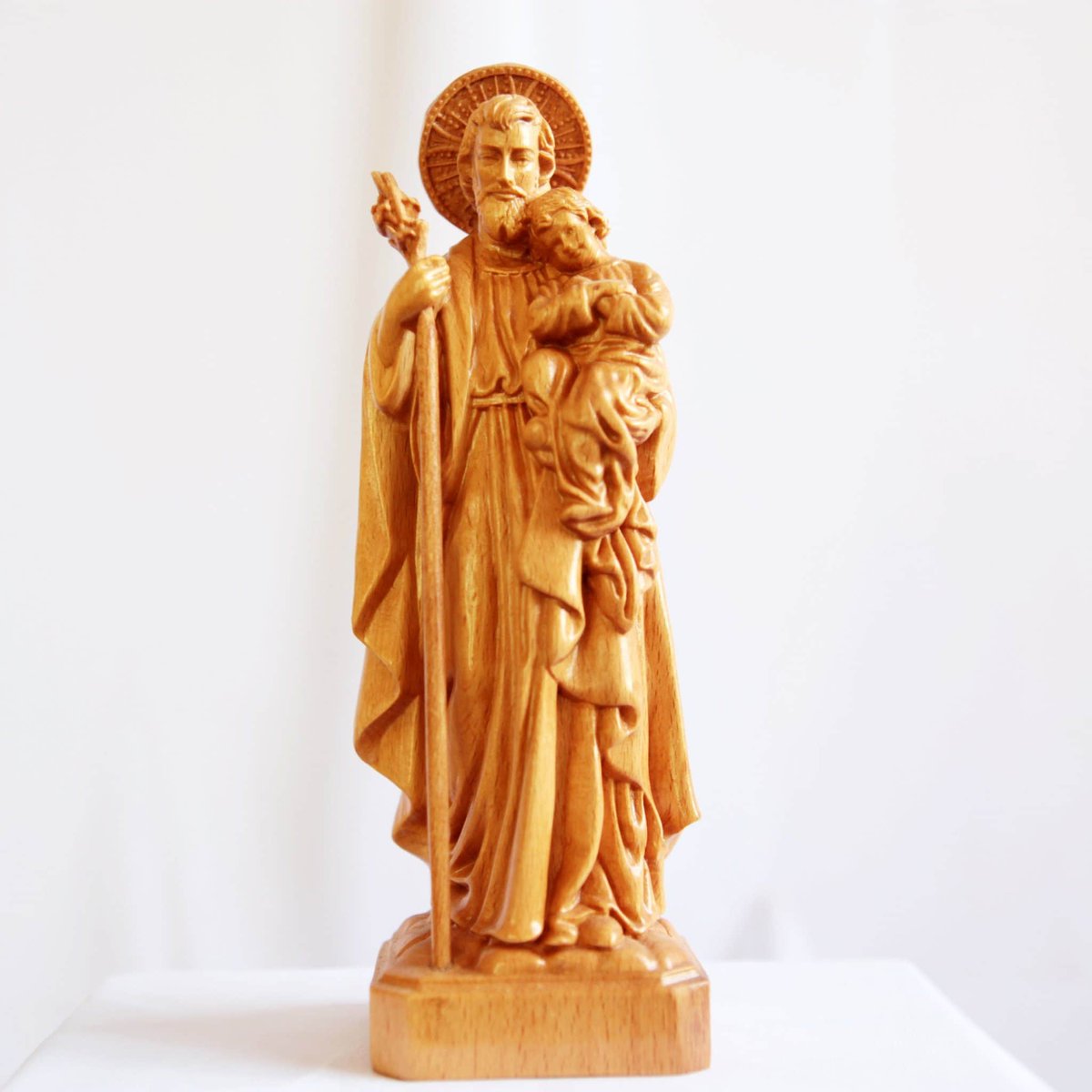 Thanks for the great review Caris R. ★★★★★! etsy.me/3Dgqw1l #etsy #housewarming #christmas #saintjoseph #stjosephstatue #holyfamilystatue #babyjesusstatue #holyfamily #christianhomedecor #holyfamilycarved