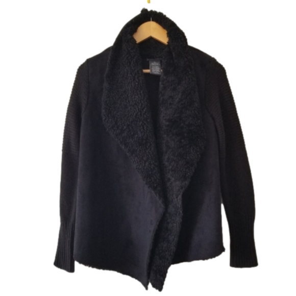 So good I had to share! Check out all the items I'm loving on <a href="/Poshmarkapp/">Poshmark</a> #poshmark #fashion #style #shopmycloset #12pmbymonami #espythreads #chelseatheodore: posh.mk/w3gDjOyhwBb