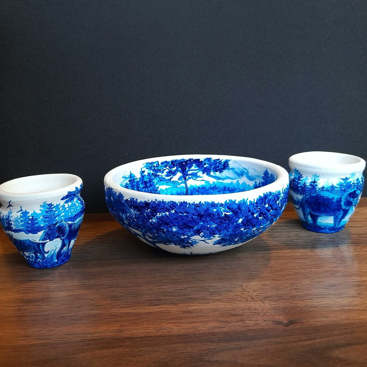 artbysitwat's tweet photo. Painted clay cups 🩵💙
#artbysitwatfatima #painter #ArtistOnTwitter #decoration #giftideas #gift #customizable #commissionsopen #artist #acrylicpainting #homedecor #artdeco #shelfdecor https://t.co/zHkwEBmgj2