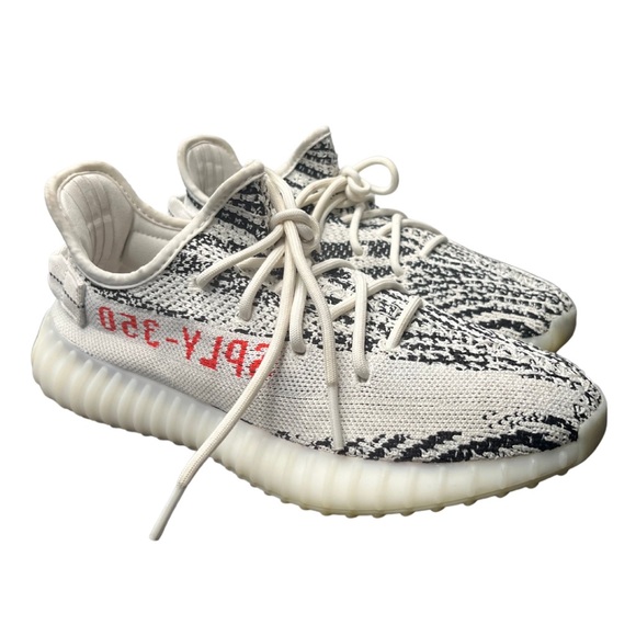 So good I had to share! Check out all the items I'm loving on <a href="/Poshmarkapp/">Poshmark</a> #poshmark #fashion #style #shopmycloset #levis #grlfrnd #yeezy: posh.mk/pOm3HIAhwBb