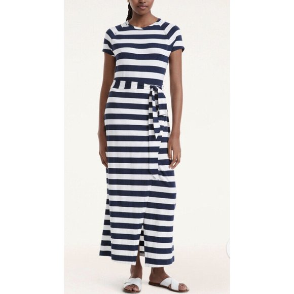 PaoKacere's tweet photo. So good I had to share! Check out all the items I'm loving on @Poshmarkapp #poshmark #fashion #style #shopmycloset #laurenralphlauren #brooksbrothers: https://t.co/6T5mX9kwcl https://t.co/UmEJ7AtIdL