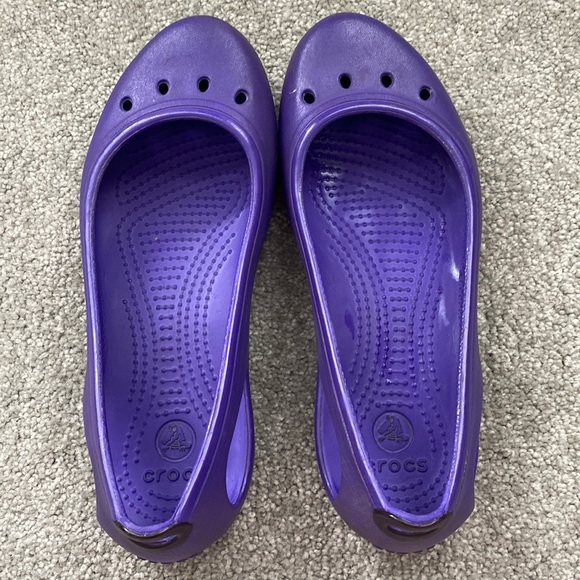 So good I had to share! Check out all the items I'm loving on <a href="/Poshmarkapp/">Poshmark</a> #poshmark #fashion #style #shopmycloset #crocs: posh.mk/5gyGAhGhwBb