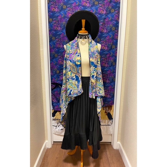 LisaBabe521's tweet photo. So good I had to share! Check out all the items I'm loving on @Poshmarkapp #poshmark #fashion #style #shopmycloset #missme #tedbaker #: https://t.co/ASfiSBV6Fk https://t.co/aVpcp3tUjZ