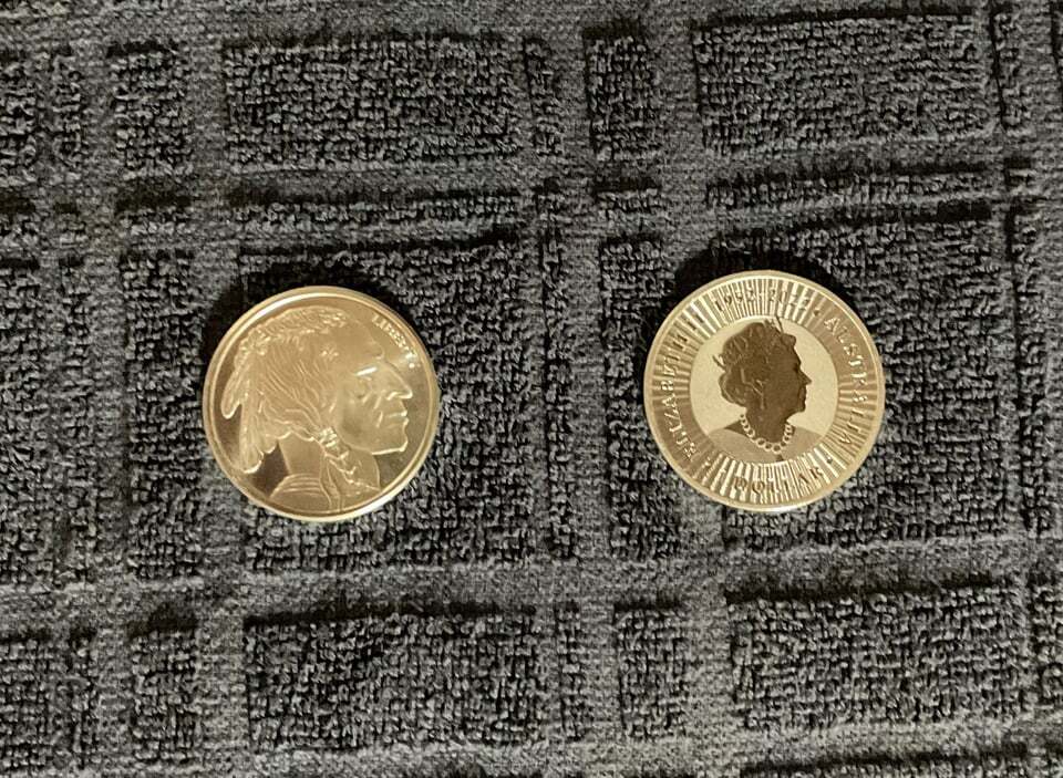I picked these up this weekend from a coin/bullion vendor at a Home Show for $52. One was $28, the other was $24. I thought the Queen Elizabeth one was kinda cool. https://t.co/fDfcdlrLma