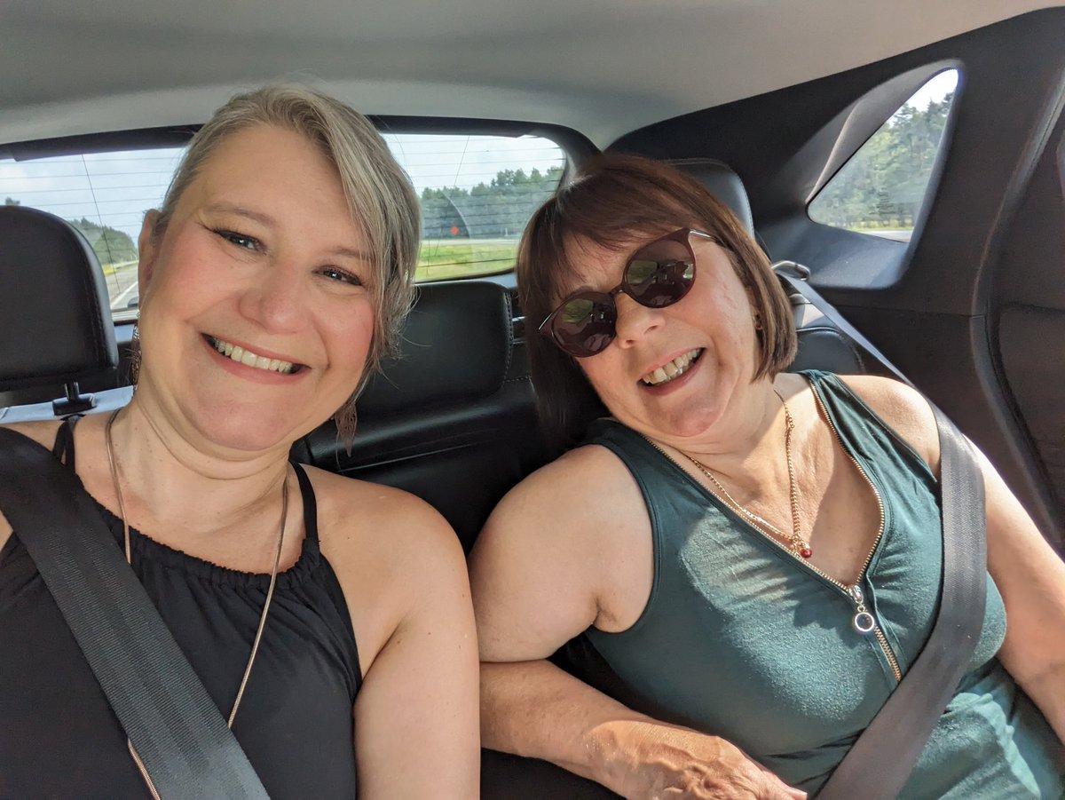 I get to spend time with my little big sister again. ❤️