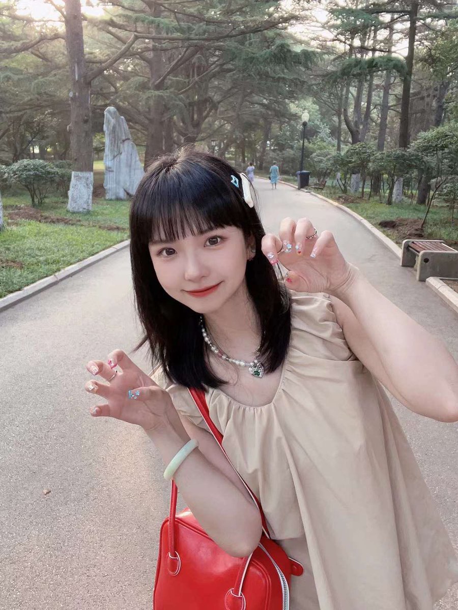 NiuyouG's tweet photo. 早上好 https://t.co/6miDWMuMxQ