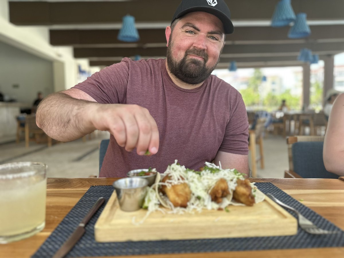 This is the least technology related thing I’ve done, but I love it. 
#PlayaDelCarmen  #tacos #unplugged