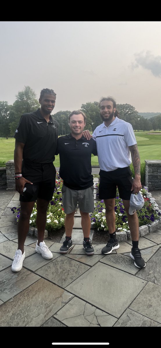 TLink_95's tweet photo. Couple of future draft picks and their make-a-wish kid. Sick day with the fellas!!! @BryceHopkins @kingcarter2225 https://t.co/8ydYtpD44r