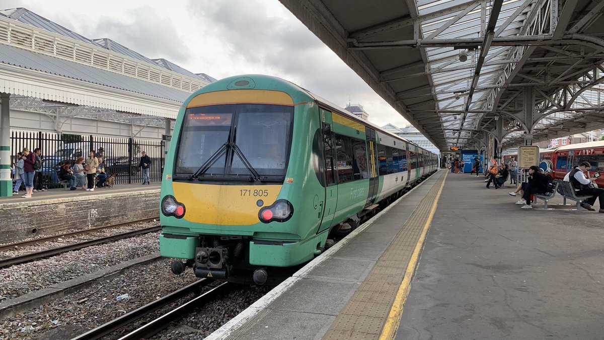 LudwigTails's tweet image. Arrived back in Eastbourne on @SouthernRailUK #class171 805. I honestly love these trains a lot and I will defiantly like to come back and ride them again. It didn’t go anywhere cuz there was a trespasser on the line. Oof. Bye class 171! 

#southernrail #southernrailuk #turbostar